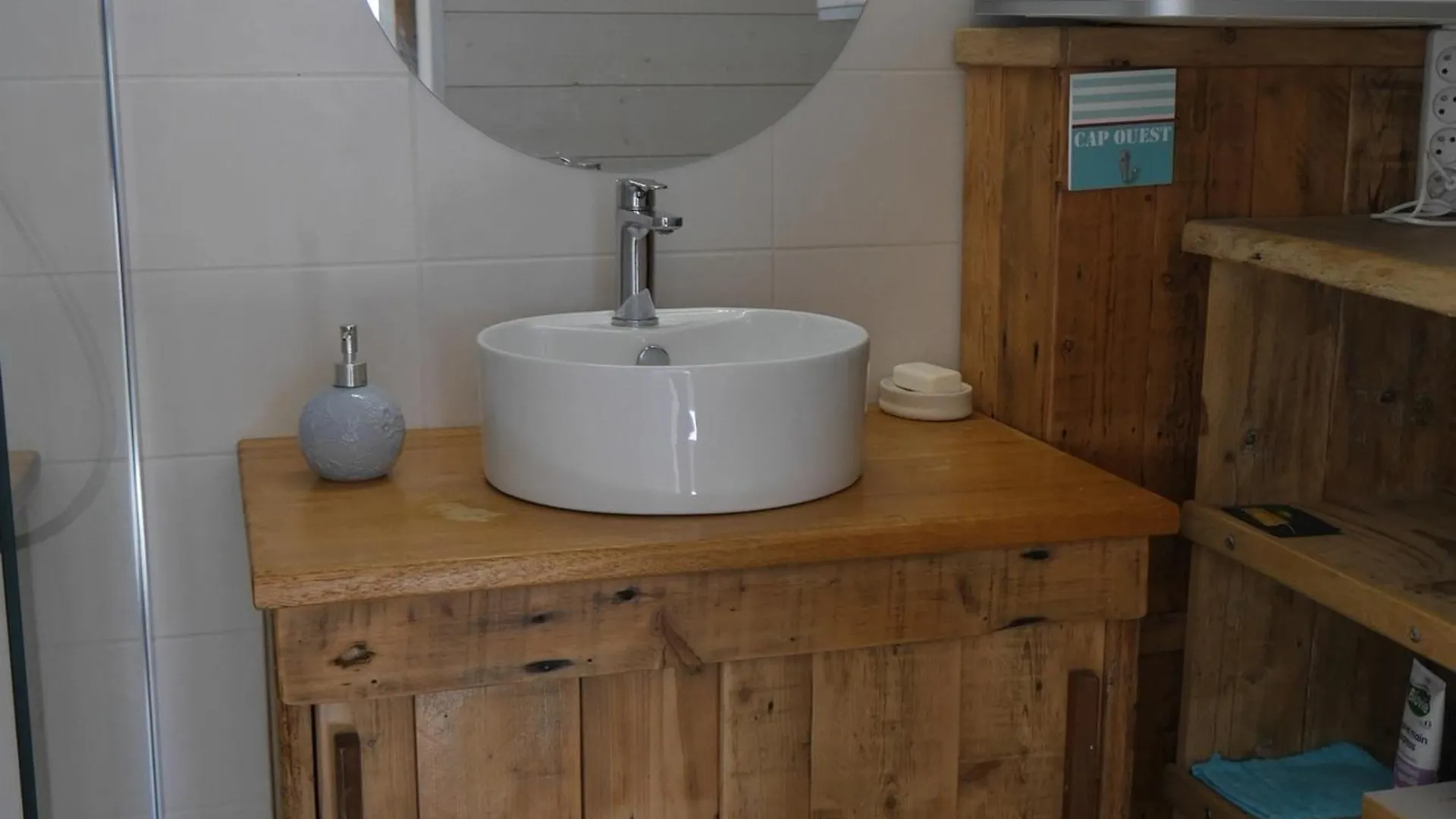 Maison Cosy Avec Jardin, Centre De Sauzon, 200M Du Port, 3 Chambres, Wifi, Terrasse Et Barbecue - Fr-1-418-211 France