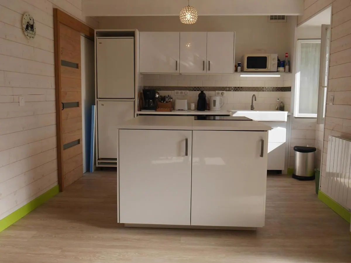 Maison Cosy Avec Jardin, Centre De Sauzon, 200M Du Port, 3 Chambres, Wifi, Terrasse Et Barbecue - Fr-1-418-211